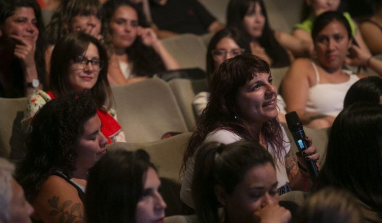 Luciana Peker Fue La Protagonista En La Segunda Jornada De La Feria